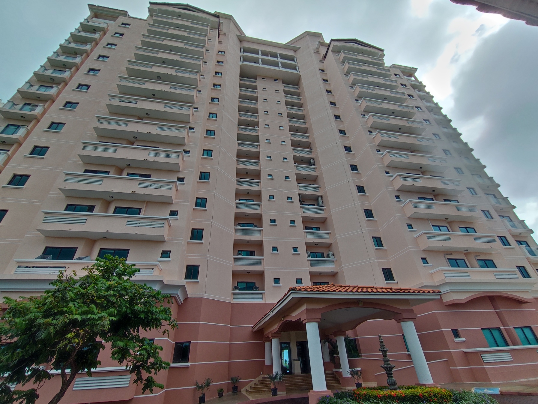 buy a apartment in San Carlos